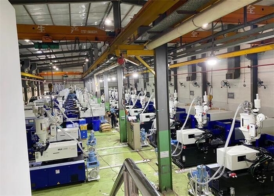 Plastic loader drogen hopper voor injectie gietmachine