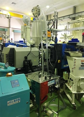 Roestvrij staal / aluminium plastic hopper droger met verschillende KW-vermogen in verschillende maten