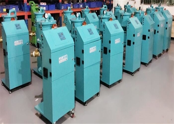 Automatische laadmachine met motor van 15 kW voor een soepele en snelle laad van plastic