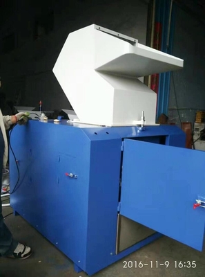 Centrale Industriële Plastic de Machine Snelle Snelheid van de Ontvezelmachinegranulator skd-11 og-30FS
