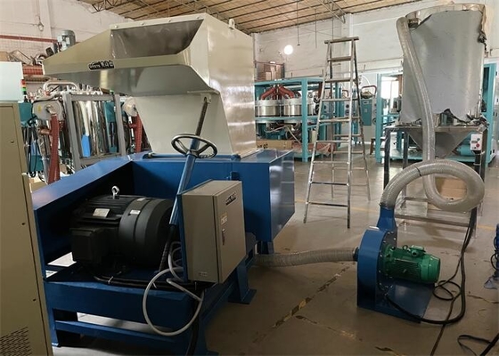 Plastic Centrale de Ontvezelmachinemachine van de Hoge snelheidsgranulator 50 Kg/u - 500 Kg/u Capaciteits