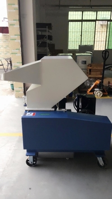 7.5KW het plastiek loopt Pulverizer van de Hoge snelheidsgranulator Machine og-10FS Gray Color over
