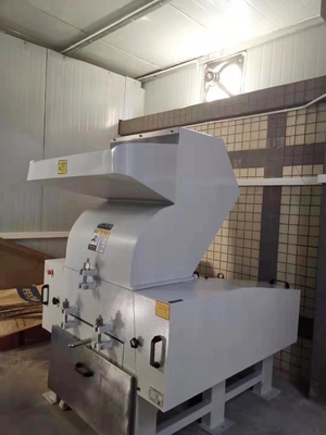 Centrale van Hoge snelheids Plastic Molens en Ontvezelmachines Pelletiseermachinegranulator voor Knipsel