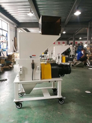 Witte Plastic de Granulatormolen Met lage snelheid og-1LS van 1.5KW 20 Kg/u Capaciteits