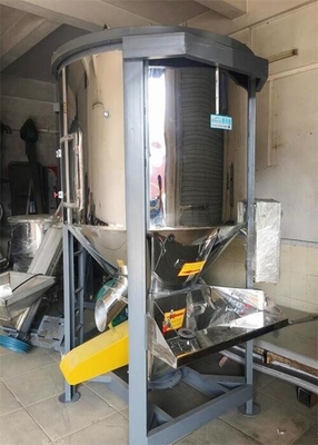 De Korrels van OVM het Verticale Plastic het Mengen zich Roestvrije staal van de Machinemixer