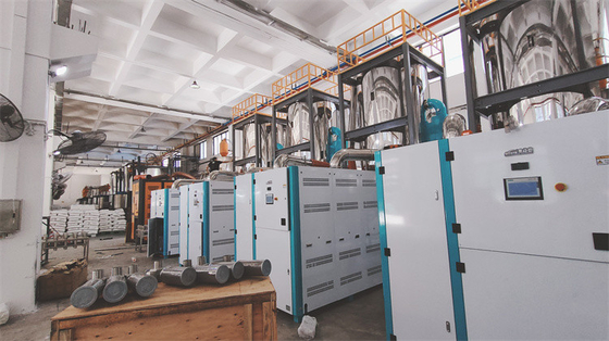 CE-standaard ontvochtigende hopper droger AC220-380V 4-40Kw warmtevermogen