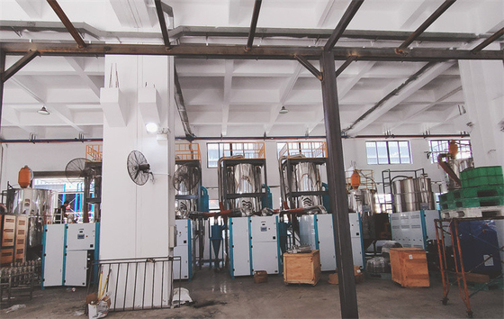 Vlekvrye staal hopper desiccant droger voor kunststof temperatuurregeling bereik 50C-180C