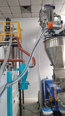 ISO-standaard ontvochtigende hopper droger Vermogen 40-16000L 4-40 Kw warmtevermogen